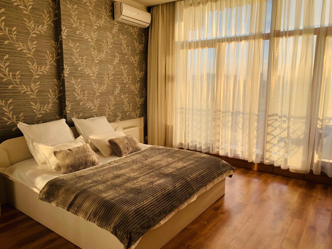 Arkadia Palace 2Bd Apartment Odessa Eksteriør billede